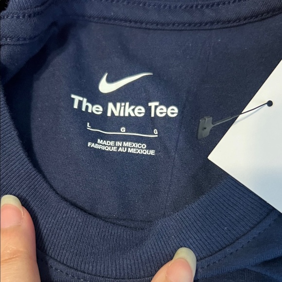 Nike Men’s Navy Blue Tennis Graphic Long Sleeve Shirt Size Large NWT - Picture 3 of 7